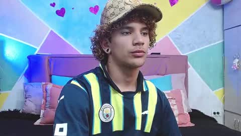 Snapshot of rich_de_la_rosa chatting on 10/06/25, 01:03 rich and kitty online show from 10/06/25, 01:03