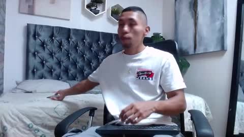 richar_voller online show from 10/21/25, 11:11