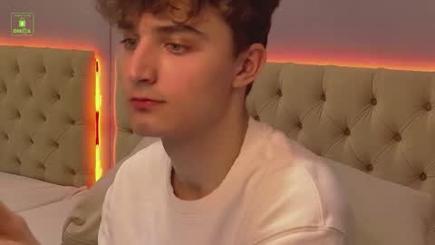 Snapshot of richard_steele_hot chatting on 11/06/25, 03:24 Richard online show from 11/06/25, 03:24