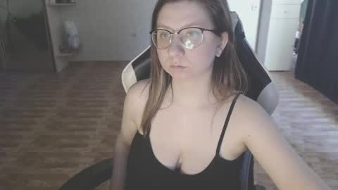 Snapshot of richemily chatting on 02/28/25, 02:42 Emily online show from 02/28/25, 02:42