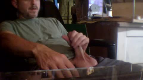 Snapshot of richg4200 chatting on 07/07/26, 06:05 richg4200 online show from 07/07/26, 06:05