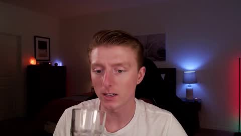 Snapshot of richiewest chatting on 01/17/26, 01:10 Richie online show from 01/17/26, 01:10