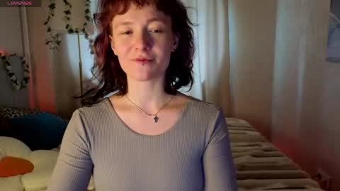 Snapshot of ricki_bloom chatting on 05/11/26, 09:26 Ricki online show from 05/11/26, 09:26