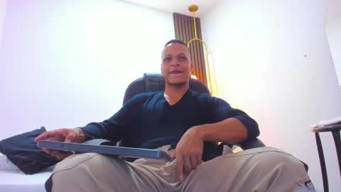 Ricky  online show from 03/04/25, 08:05