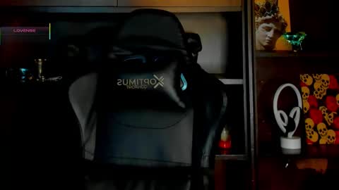 Snapshot of ricky_santos_ chatting on 09/13/25, 02:11 ricky_santos_ online show from 09/13/25, 02:11