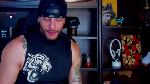 Snapshot of ricky_santos_ chatting on 09/16/25, 06:53 ricky_santos_ online show from 09/16/25, 06:53