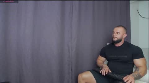 Snapshot of rickymiami1 chatting on 09/20/25, 06:31 rickymiami1 online show from 09/20/25, 06:31