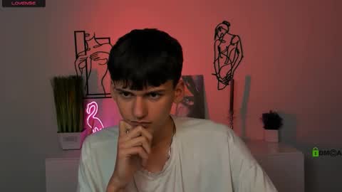 Snapshot of rico_steel chatting on 10/26/25, 08:04 Rico online show from 10/26/25, 08:04