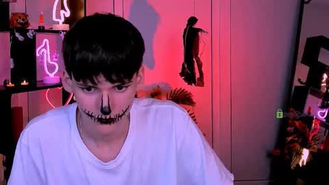 Snapshot of rico_steel chatting on 10/27/25, 08:13 Rico online show from 10/27/25, 08:13