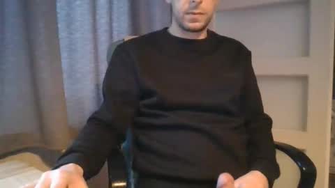 Snapshot of ricooo465 chatting on 01/12/26, 08:30 ricooo465 online show from 01/12/26, 08:30