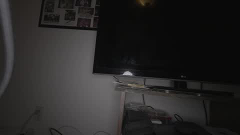 Snapshot of ricoshades chatting on 02/17/26, 10:45 Rico Shades online show from 02/17/26, 10:45