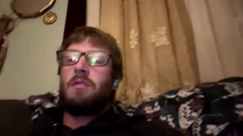 Snapshot of ricracks11 chatting on 10/07/25, 12:52 ricracks11 online show from 10/07/25, 12:52