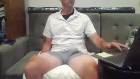 Snapshot of ridemehigh1 chatting on 09/12/25, 02:33 ridemehigh1 online show from 09/12/25, 02:33