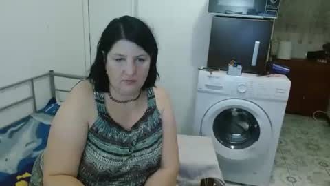 Snapshot of ridemerafsuzana chatting on 01/03/25, 03:44 Ridemeraf online show from 01/03/25, 03:44