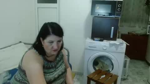 Snapshot of ridemerafsuzana chatting on 01/26/25, 10:35 Ridemeraf online show from 01/26/25, 10:35