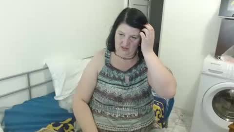 Snapshot of ridemerafsuzana chatting on 01/31/25, 06:57 Ridemeraf online show from 01/31/25, 06:57