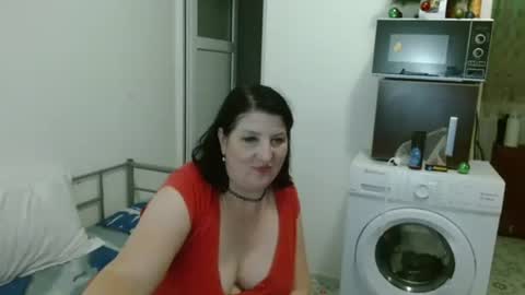 Snapshot of ridemerafsuzana chatting on 02/05/25, 09:29 Ridemeraf online show from 02/05/25, 09:29