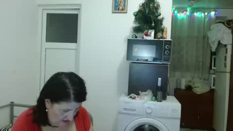 Snapshot of ridemerafsuzana chatting on 02/08/25, 08:53 Ridemeraf online show from 02/08/25, 08:53