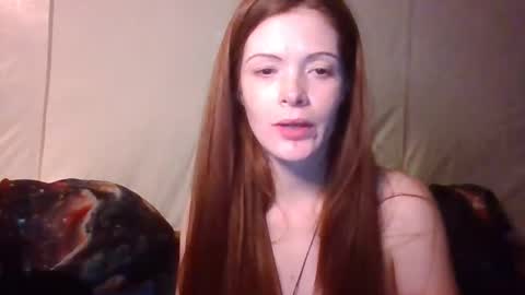 Snapshot of ridinghoodred chatting on 01/12/26, 10:20 ridinghoodred online show from 01/12/26, 10:20