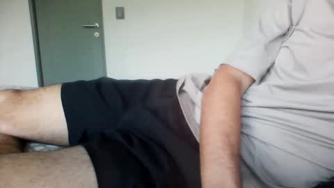 Snapshot of rielol23 chatting on 10/15/25, 10:54 rielol23 online show from 10/15/25, 10:54