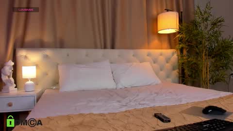 rihanna_walker online show from 10/12/25, 01:48