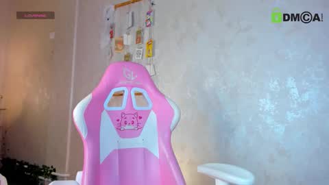 rihanna_walker online show from 11/21/25, 01:15