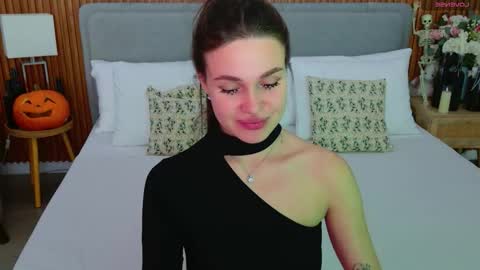 Rihanna online show from 10/26/25, 05:08