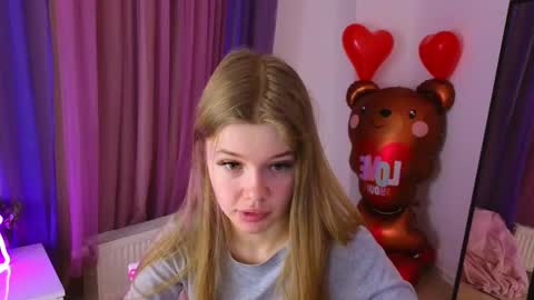 Snapshot of riinaaa chatting on 02/07/26, 09:40 Rina online show from 02/07/26, 09:40