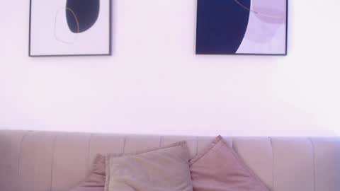 Riley online show from 12/06/24, 08:40