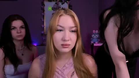 Snapshot of riley_sanders chatting on 02/08/26, 08:23 Meow online show from 02/08/26, 08:23