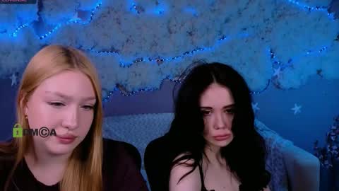 Snapshot of riley_sanders chatting on 03/09/26, 08:35 Meow online show from 03/09/26, 08:35