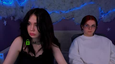 Snapshot of riley_sanders chatting on 03/18/26, 08:12 Meow online show from 03/18/26, 08:12