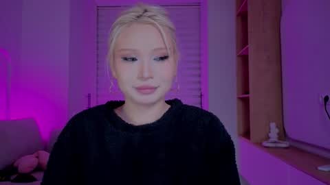 rileymee online show from 11/04/25, 12:43