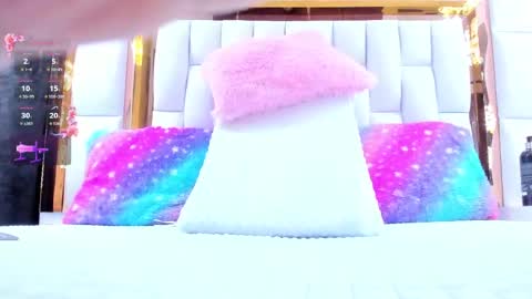 Riley online show from 05/11/26, 12:00