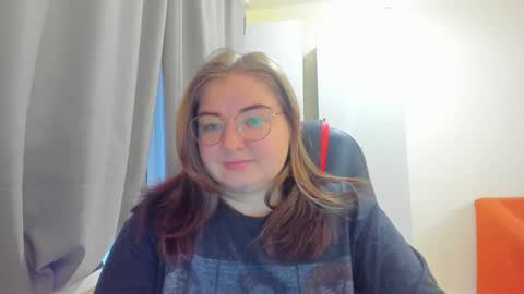 rina16 online show from 11/14/25, 09:19