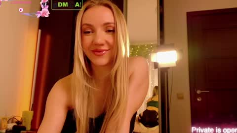 Snapshot of rina_asty chatting on 04/09/26, 05:29 Rina Asty online show from 04/09/26, 05:29