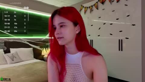 Snapshot of rina_red_ chatting on 10/16/25, 01:39 Rina online show from 10/16/25, 01:39