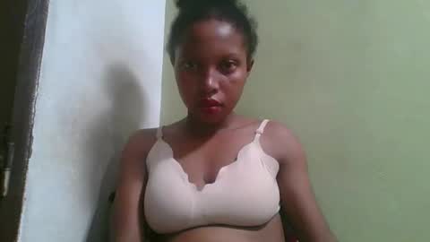rinah654271 online show from 04/27/26, 02:48
