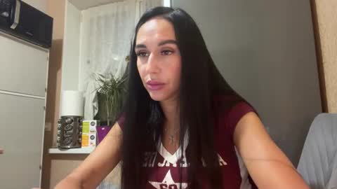 Snapshot of rinaurea chatting on 07/22/26, 07:49 Oksana online show from 07/22/26, 07:49