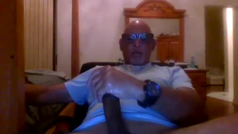 Snapshot of rionel chatting on 02/02/25, 03:54 RioNel online show from 02/02/25, 03:54