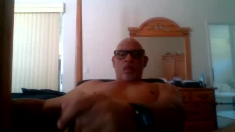 Snapshot of rionel chatting on 02/06/25, 05:30 RioNel online show from 02/06/25, 05:30