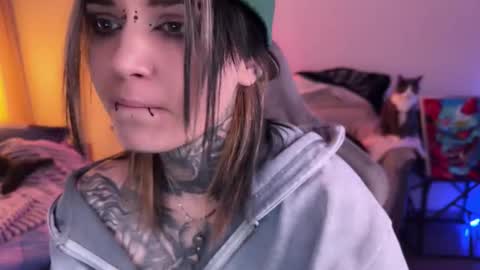 Snapshot of ripper_66 chatting on 02/22/26, 02:59 DianaBrite fansl y online show from 02/22/26, 02:59