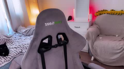 Snapshot of ripper_66 chatting on 03/10/26, 10:53 DianaBrite fansl y online show from 03/10/26, 10:53