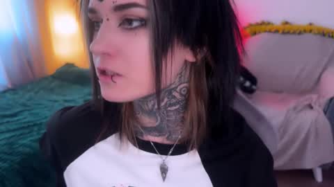 Snapshot of ripper_66 chatting on 03/17/26, 01:03 DianaBrite fansl y online show from 03/17/26, 01:03