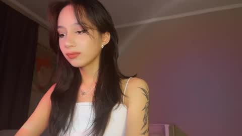 Snapshot of riricaa chatting on 04/08/26, 01:27 riricaa online show from 04/08/26, 01:27