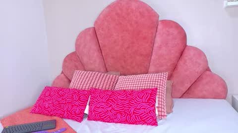 RIRI  online show from 10/09/25, 07:56