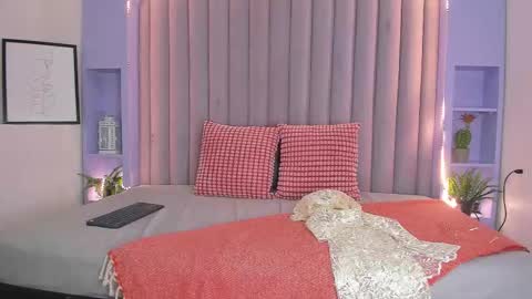 RIRI  online show from 10/14/25, 07:58