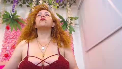 Snapshot of risitos_de_oro_ chatting on 06/20/26, 09:56 Risitos De Oro online show from 06/20/26, 09:56