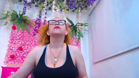 Snapshot of risitos_de_oro_ chatting on 06/28/26, 11:05 Risitos De Oro online show from 06/28/26, 11:05