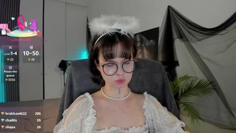 Snapshot of risosweet chatting on 05/27/26, 01:57 Alice online show from 05/27/26, 01:57